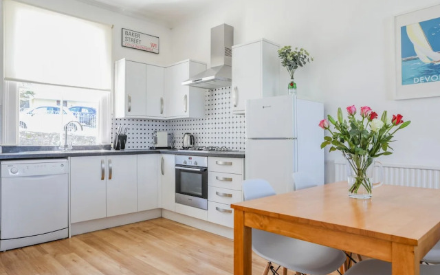 4 Glenthorne House