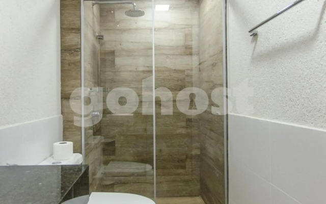 Apartamento de cabaña rústica con cama King 1D009