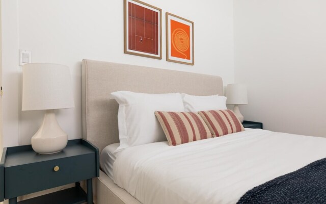 Avalon Buyout by AvantStay | Mins to Gaslamp | Rooftop w/ BBQ | Sleeps 24!