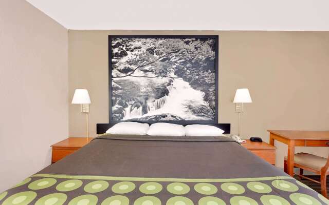 Super 8 by Wyndham Athens