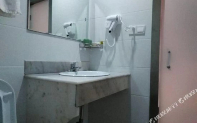 Mingyue Hotel