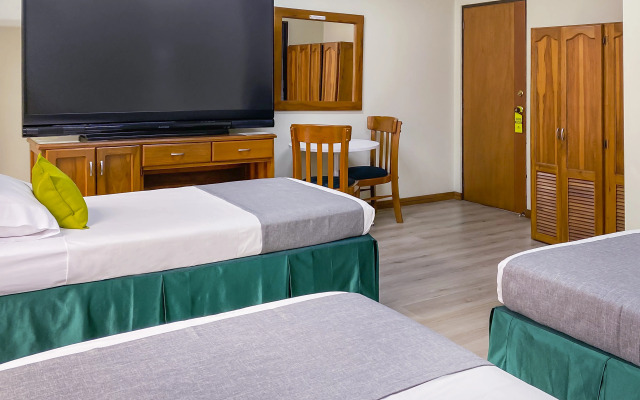 Ayenda 1140 Roma Plaza