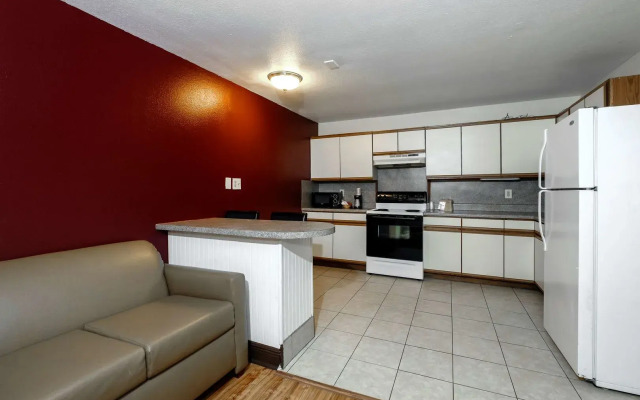 Red Roof Inn PLUS+ Hammond