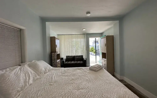 Hotel on Magnolia East