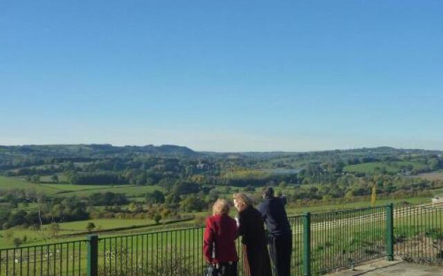 Santo's Higham Farm Hotel