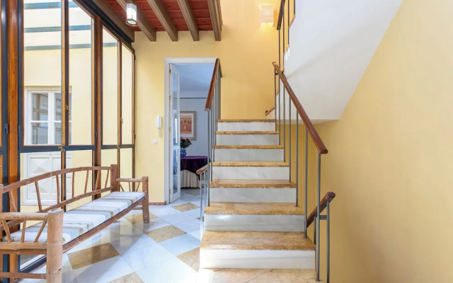 Traditional House With Private Terrace. Campamento