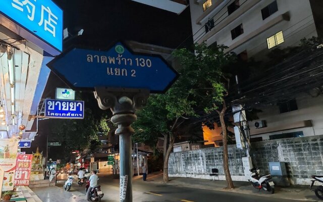 Hotel Grand Mandarin Latphrao 130