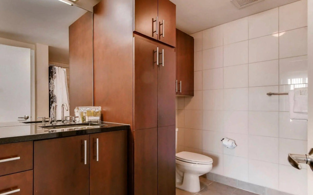Global Luxury Suites at the National Mall