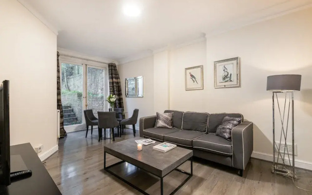 Lexham Gardens I by the Residences
