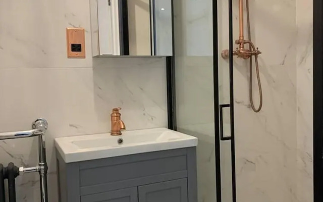 Lavish, The Marble Apartment