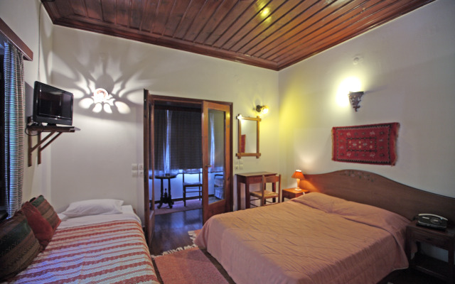 Hotel Galaxias