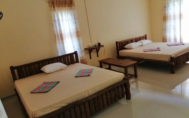 Silent Bungalow River Side