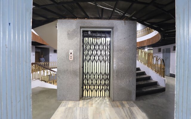 OYO 15983 Hotel Devpriya