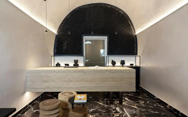 Hom Santorini