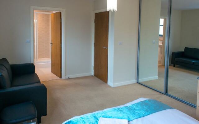 Royal Limehouse Apartment