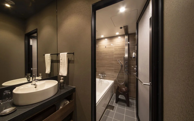 Keihan Tenmabashi Ekimae Hotel
