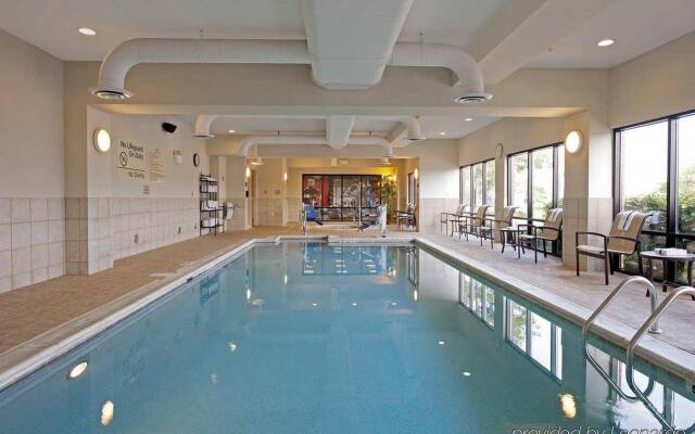 Hampton Inn & Suites Columbus-Easton Area