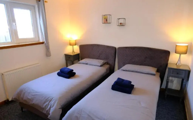 Lovely 1-bedroom apartment with free parking