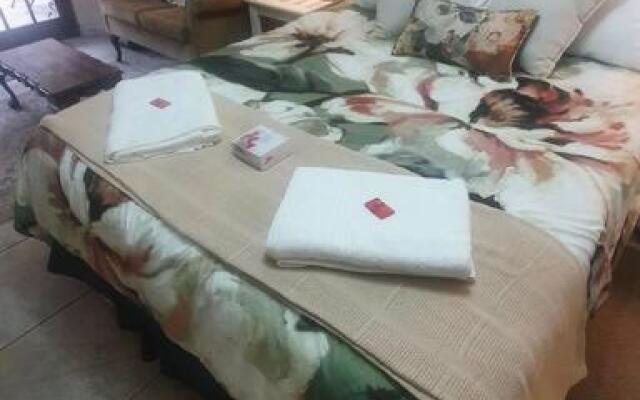 The Olive Thrush Spacious and Comfy 1 bedroom flat