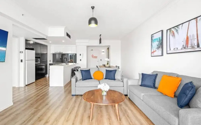 Chevron With 3beds and own Carpark Within Tower3