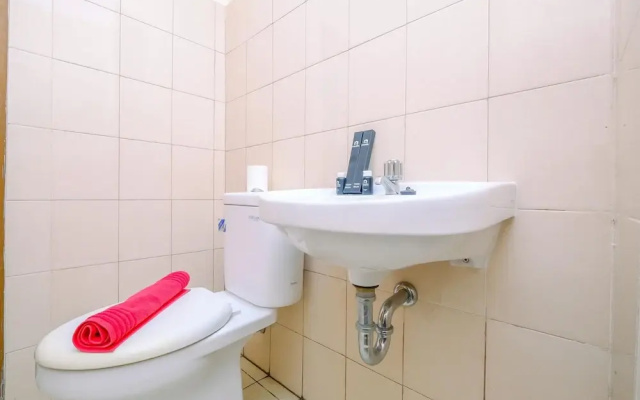 Comfortable And Warm 2Br At Tifolia Apartment