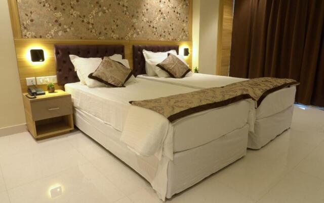 Click Hotel Capital House
