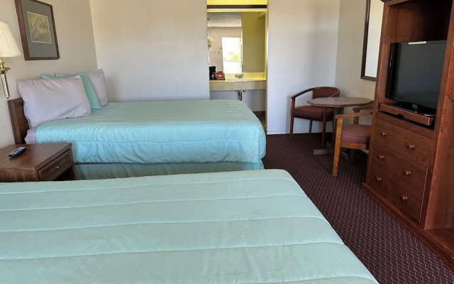 Windcrest Inn and Suites