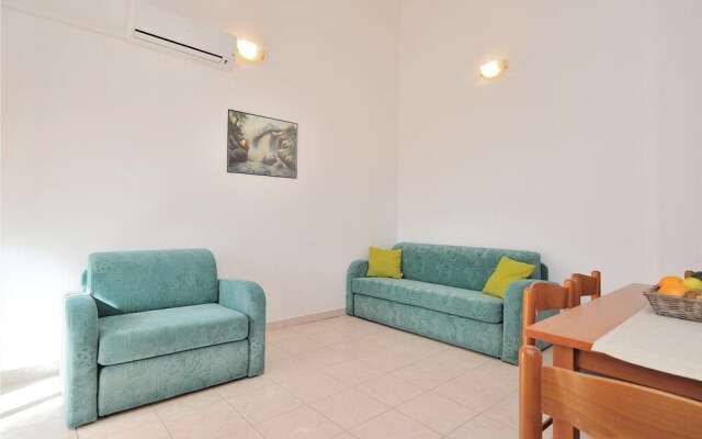 Awesome Home in Privlaka With Wifi and 1 Bedrooms