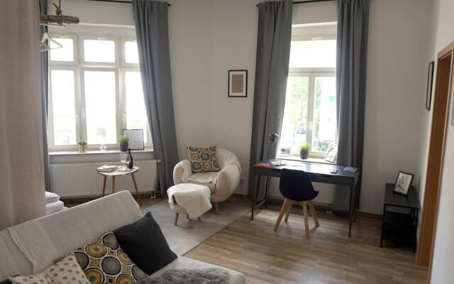 Bright cozy studio flat in Leipzig