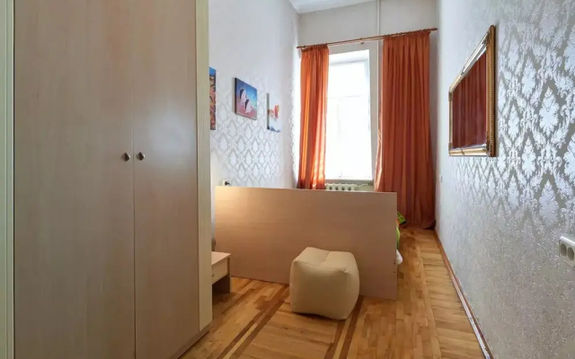 Home-Hotel Mikhailovsksya 24-B