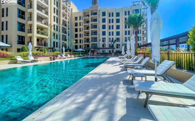 Elegant Pool View 2BR Apartment