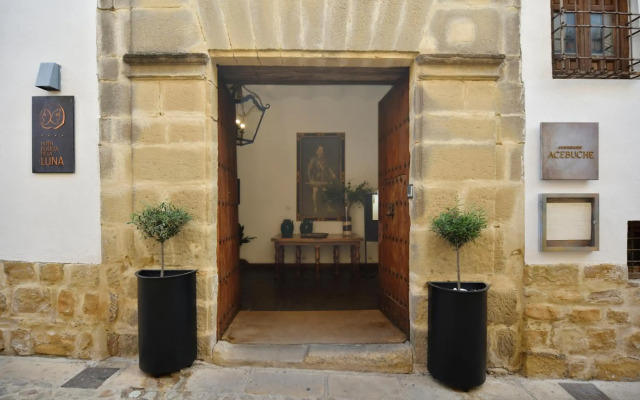 Hotel Puerta de la Luna