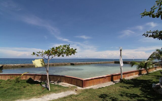 Villa Agatona Garden Beach Resort