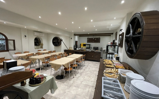 Samel Hotel