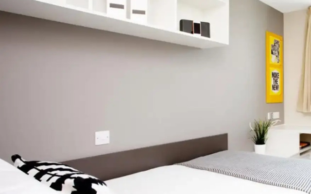 Modern Student-Only Ensuite Rooms in Wembley Park