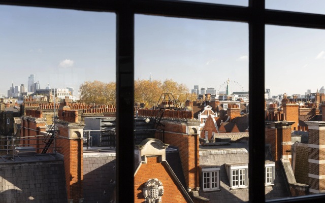 Grosvenor House Suites