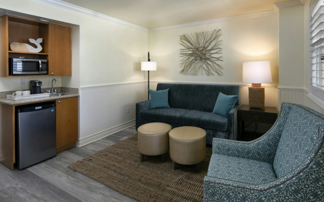 Avila Lighthouse Suites