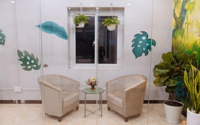 Honeymoon Hotel and Apartment