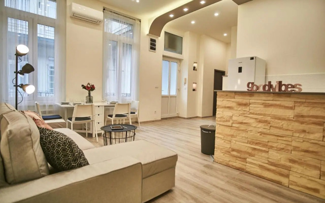 F4 Design Apartment- Budapest