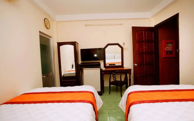 Sunflower Hotel