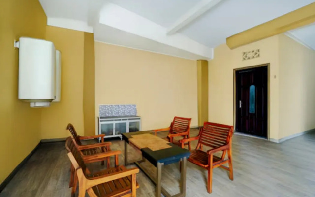 Hotel O Surabaya near Pelangi Park formerly D'best Kutisari