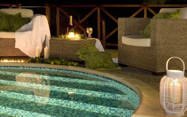Luxury in Nature Villa
