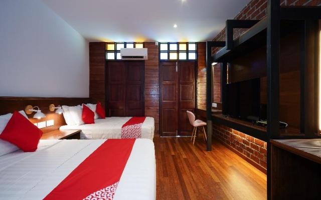 Oyo 89334 Little Kampung Studio – Guest Rooms – Teluk Intan