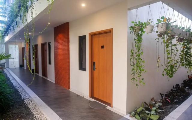 Urbanview Hotel Nardis Living near UMY