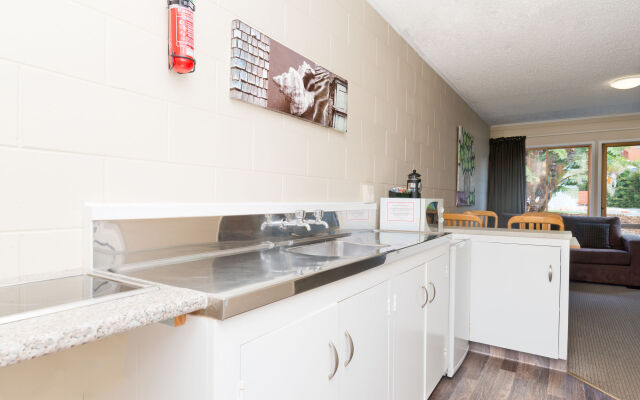 Aarangi Tui Motel