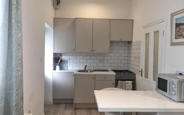 Cracatinni Mews (Adults Only)