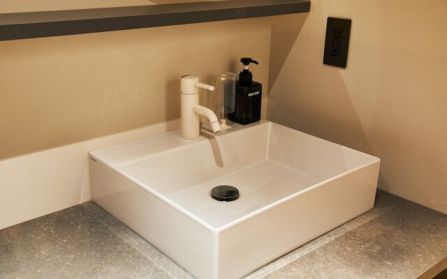 the Mizuka - unmanned hotel