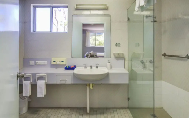 Haven Waters Motel & Apartments