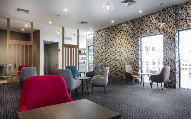ibis Mackay