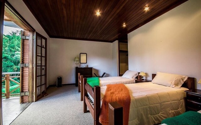 Paradise Hotel Boutique